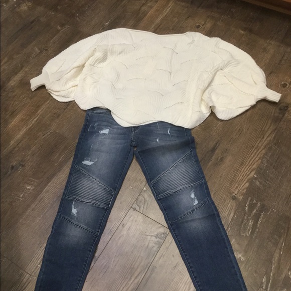 RHONDA- Dolman Scalloped Texture Sweater - Picture 8 of 9